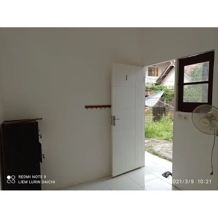 Foto Kamar I (Budget Room)  Kost Surabaya